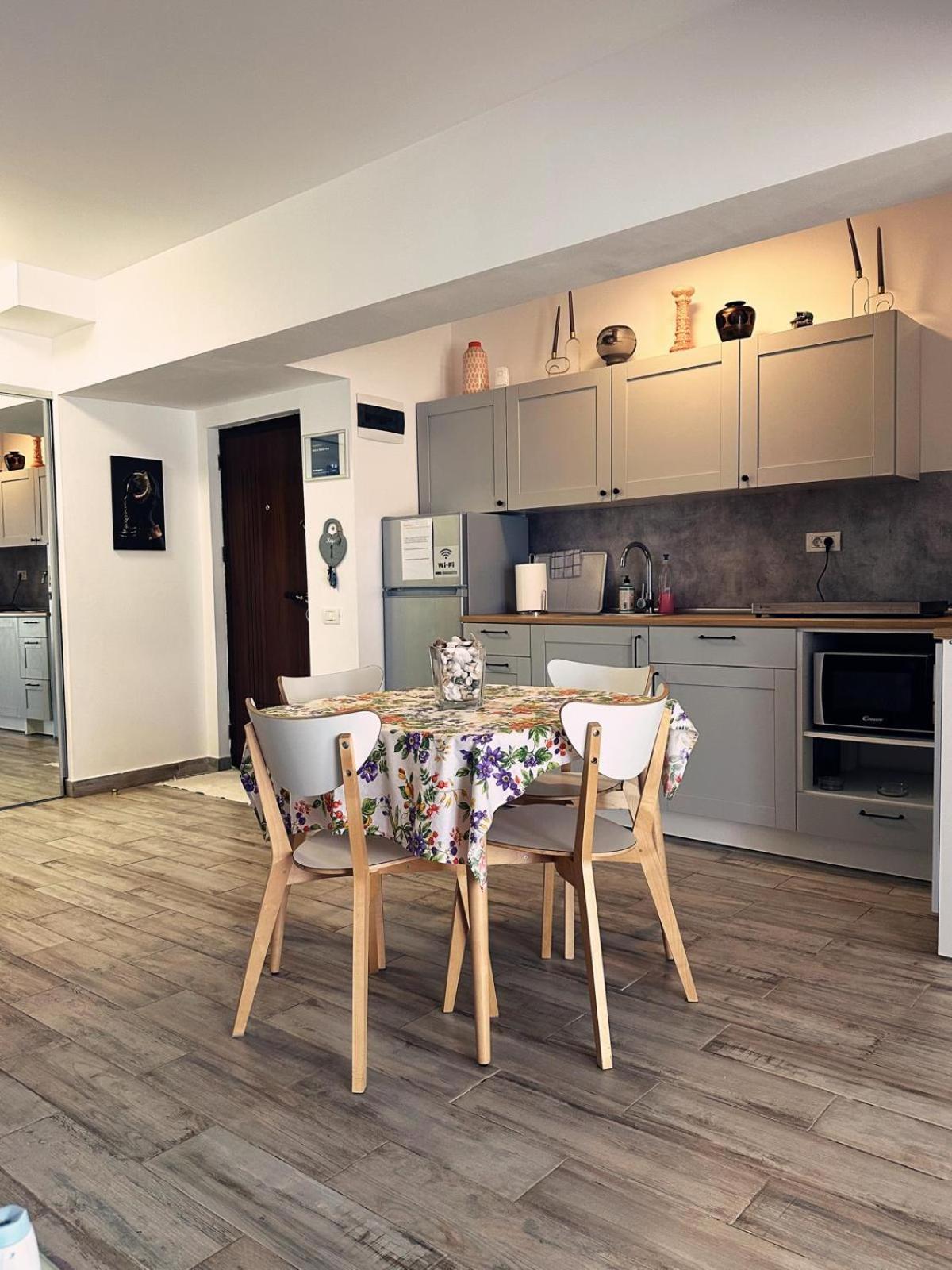 Rohan Studio One Aparthotel Năvodari Exteriör bild